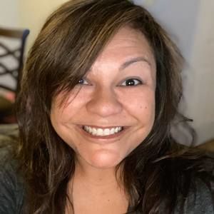 Meet your Posher, Angie